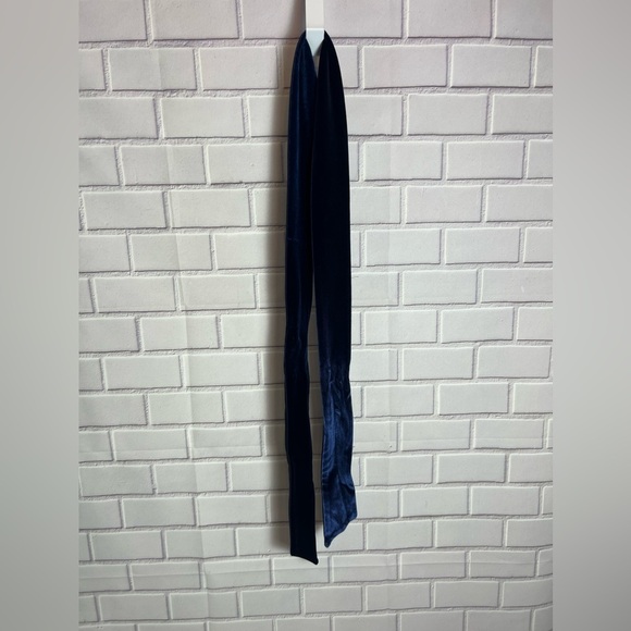 VINEYARD VINES Navy blue Velvet belted Romper/size XL - Picture 12 of 14